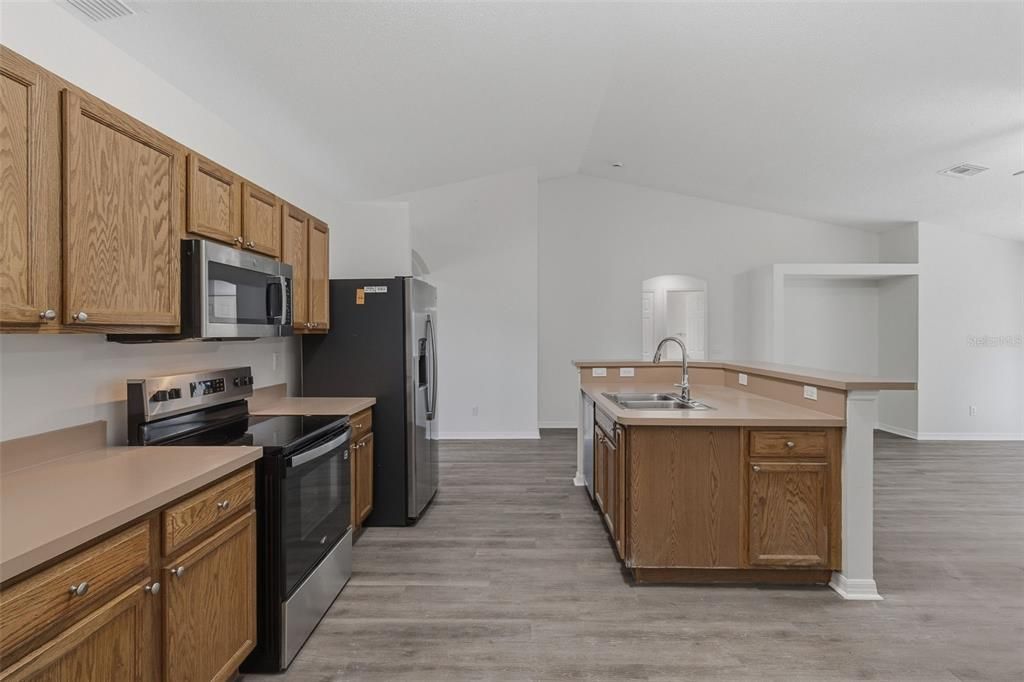 Active With Contract: $379,900 (4 beds, 2 baths, 2020 Square Feet)