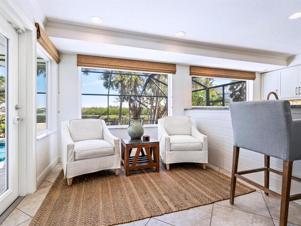 For Sale: $2,350,000 (3 beds, 2 baths, 1977 Square Feet)