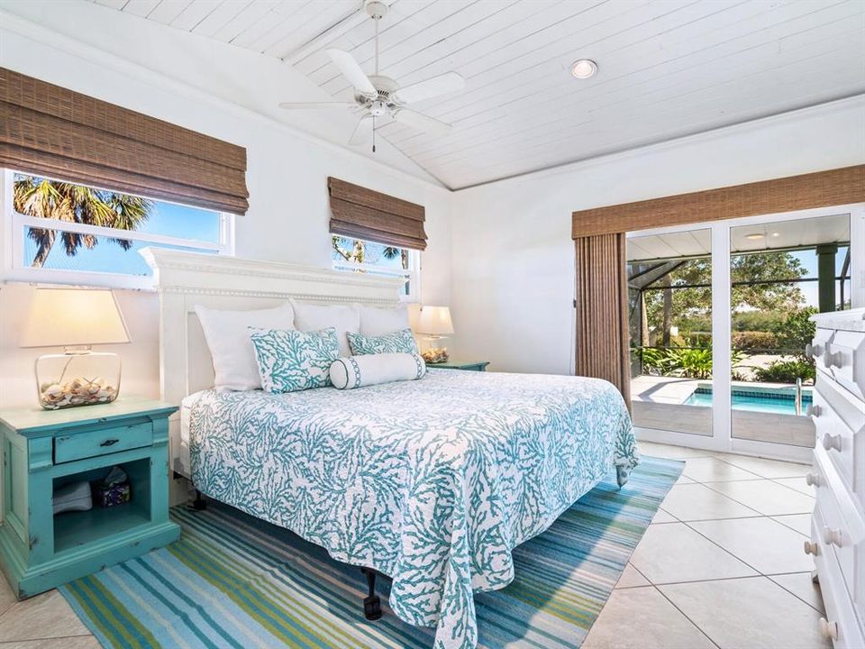 For Sale: $2,350,000 (3 beds, 2 baths, 1977 Square Feet)