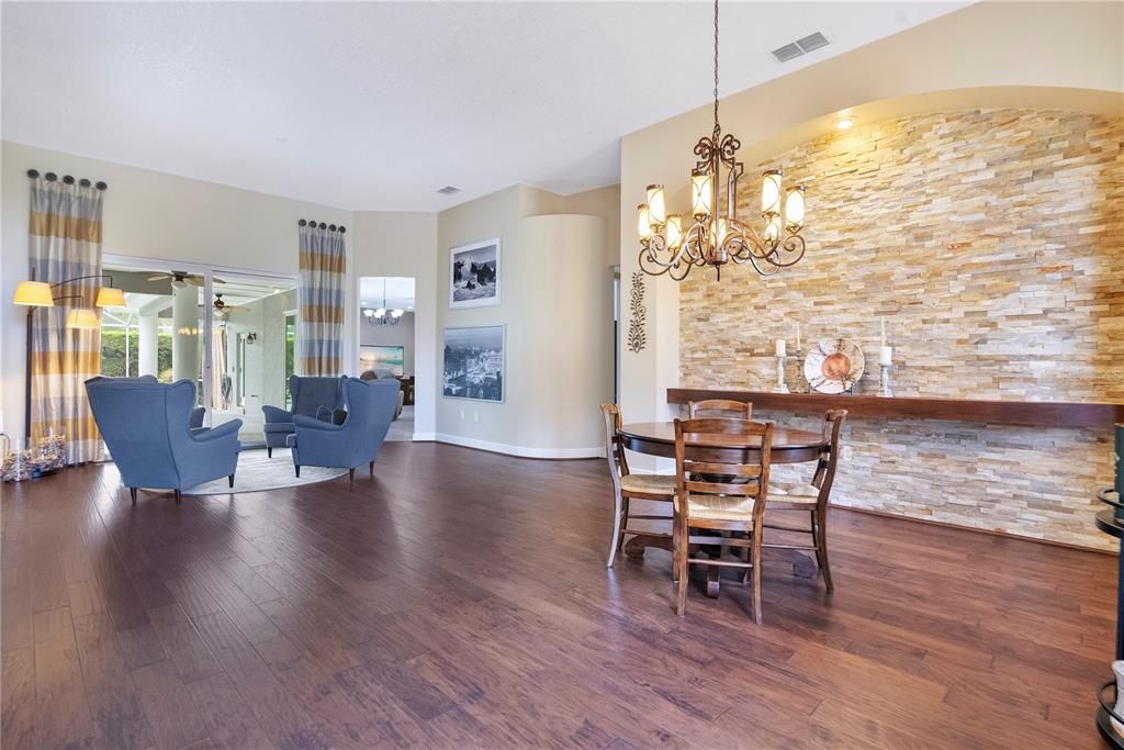 For Sale: $839,900 (4 beds, 3 baths, 2594 Square Feet)