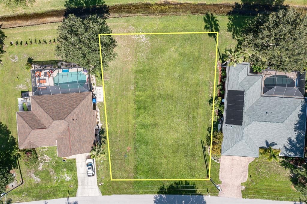 На продажу: $69,900 (0.23 acres)