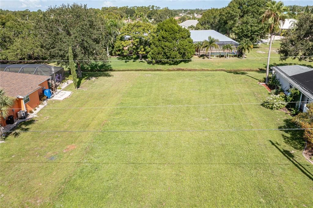 На продажу: $69,900 (0.23 acres)