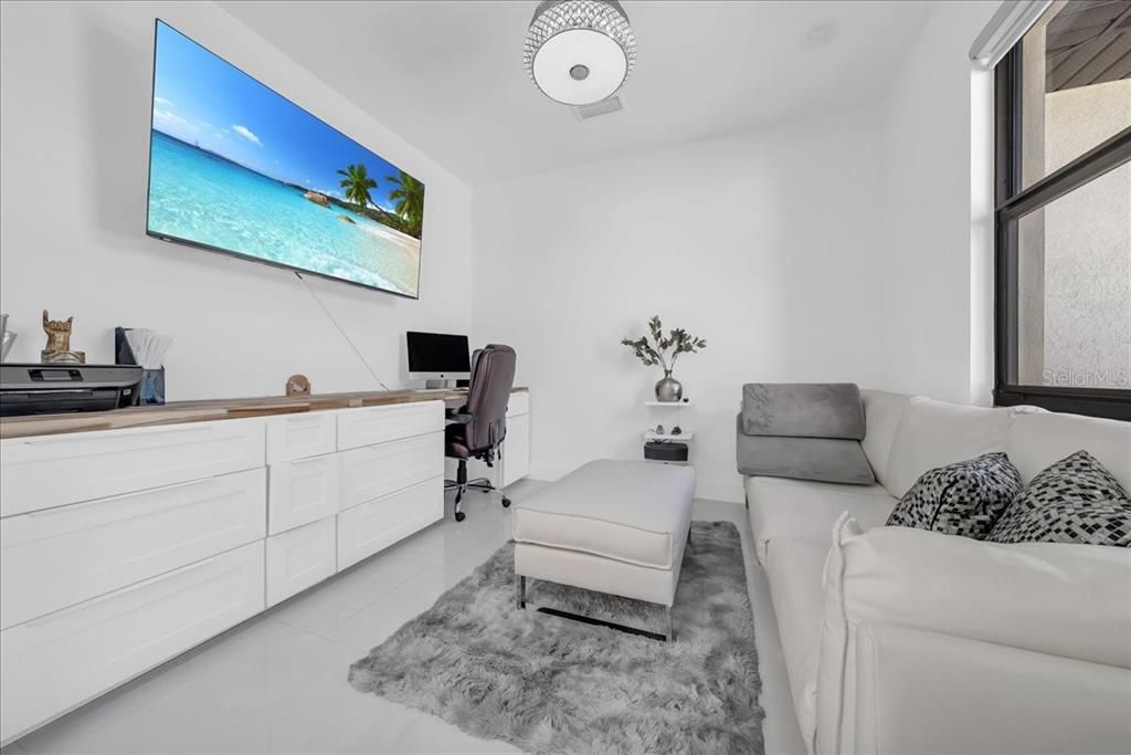 En Venta: $670,000 (4 camas, 4 baños, 2095 Pies cuadrados)