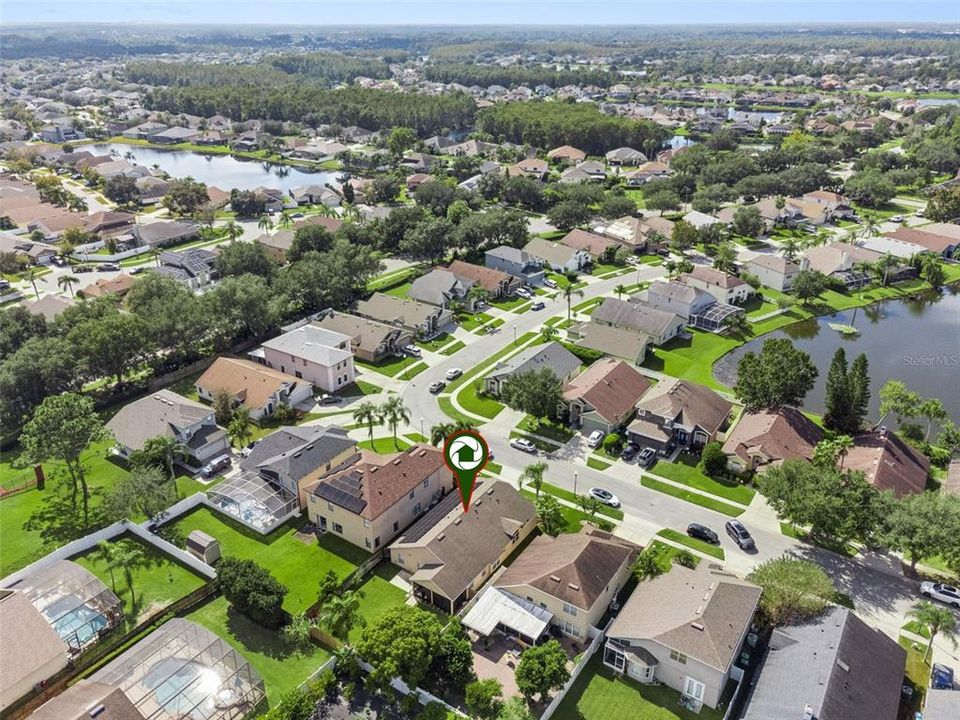 Active With Contract: $460,000 (4 beds, 2 baths, 1953 Square Feet)