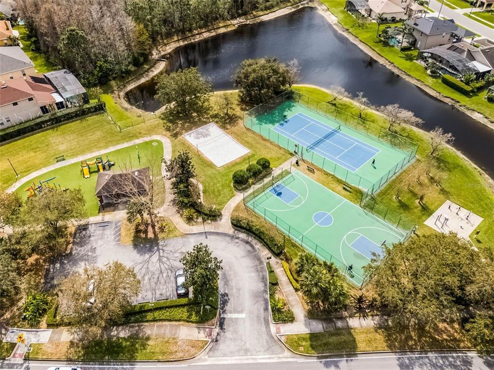 Active With Contract: $460,000 (4 beds, 2 baths, 1953 Square Feet)