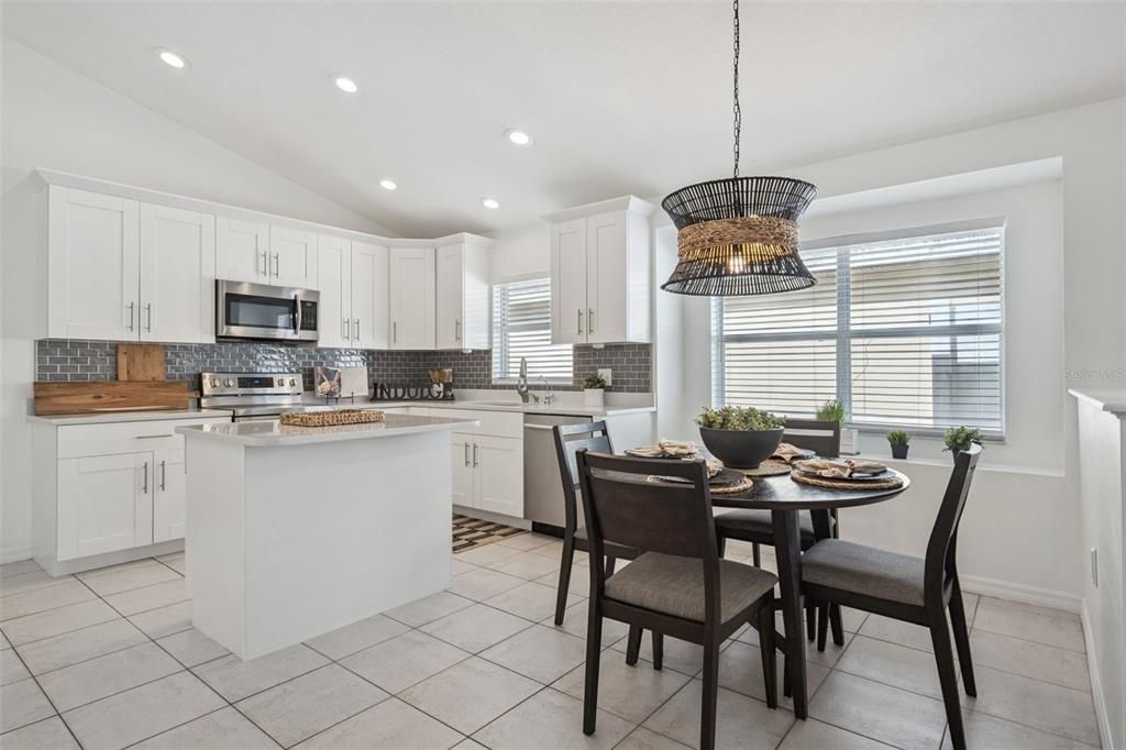 Active With Contract: $460,000 (4 beds, 2 baths, 1953 Square Feet)