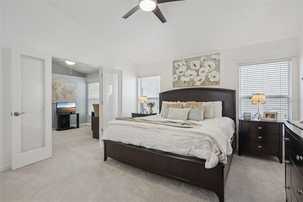 Active With Contract: $460,000 (4 beds, 2 baths, 1953 Square Feet)