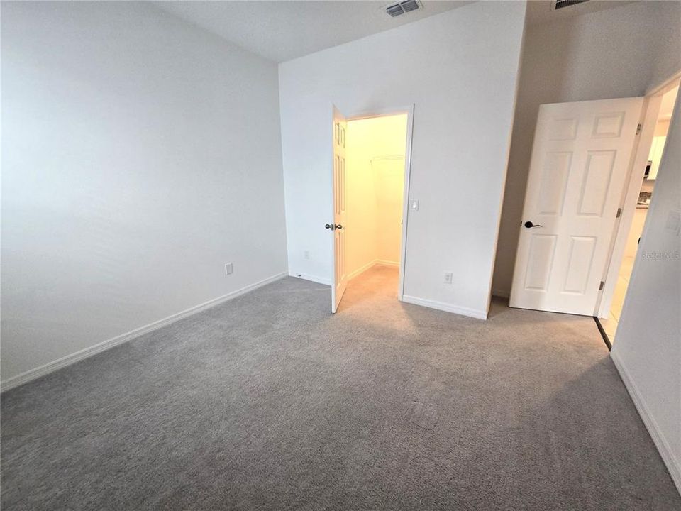 En Venta: $370,000 (3 camas, 2 baños, 1983 Pies cuadrados)