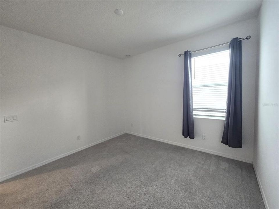 En Venta: $370,000 (3 camas, 2 baños, 1983 Pies cuadrados)