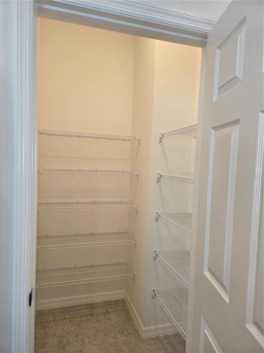 En Venta: $370,000 (3 camas, 2 baños, 1983 Pies cuadrados)