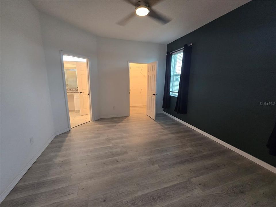 En Venta: $370,000 (3 camas, 2 baños, 1983 Pies cuadrados)