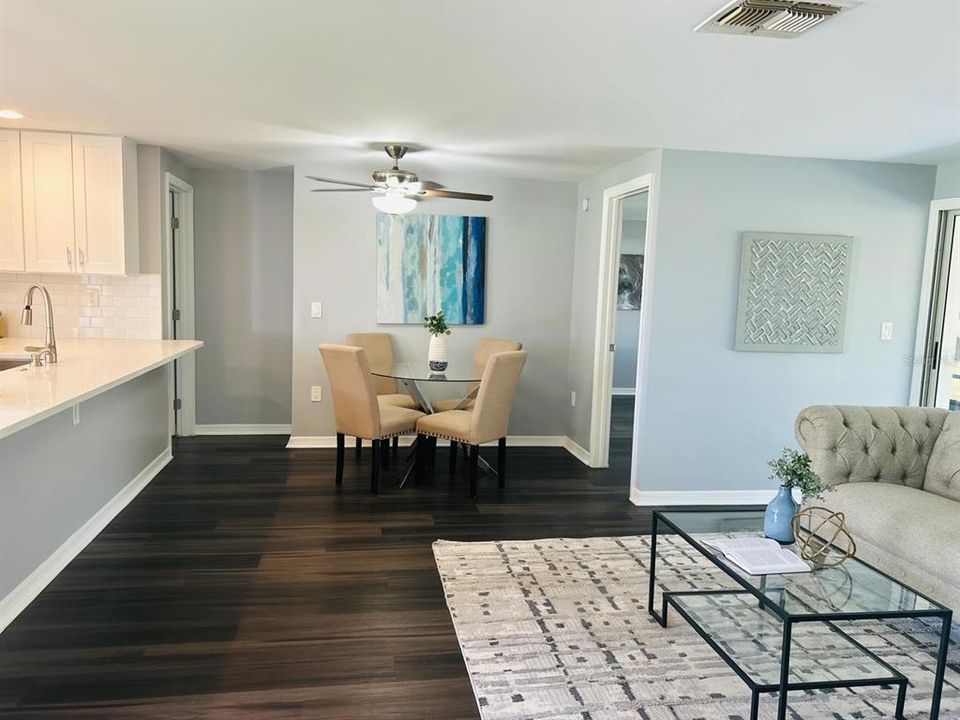 В аренду: $2,350 (4 спален, 3 ванн, 1436 Квадратных фут)