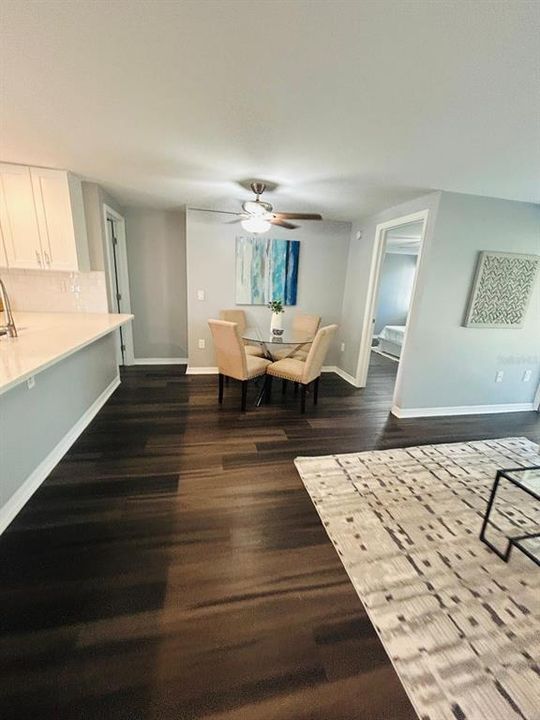 В аренду: $2,350 (4 спален, 3 ванн, 1436 Квадратных фут)