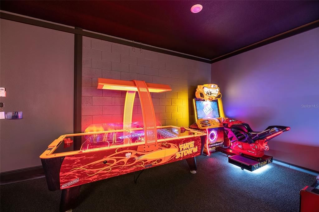 待售: $1,589,000 (6 贝兹, 5 浴室, 3428 平方英尺)