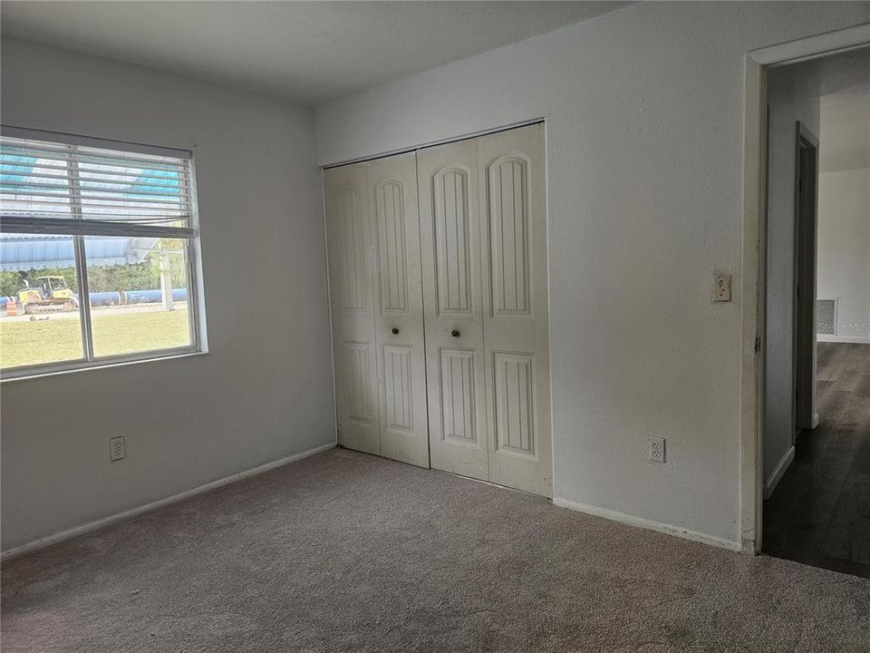 For Sale: $200,000 (3 beds, 2 baths, 1106 Square Feet)