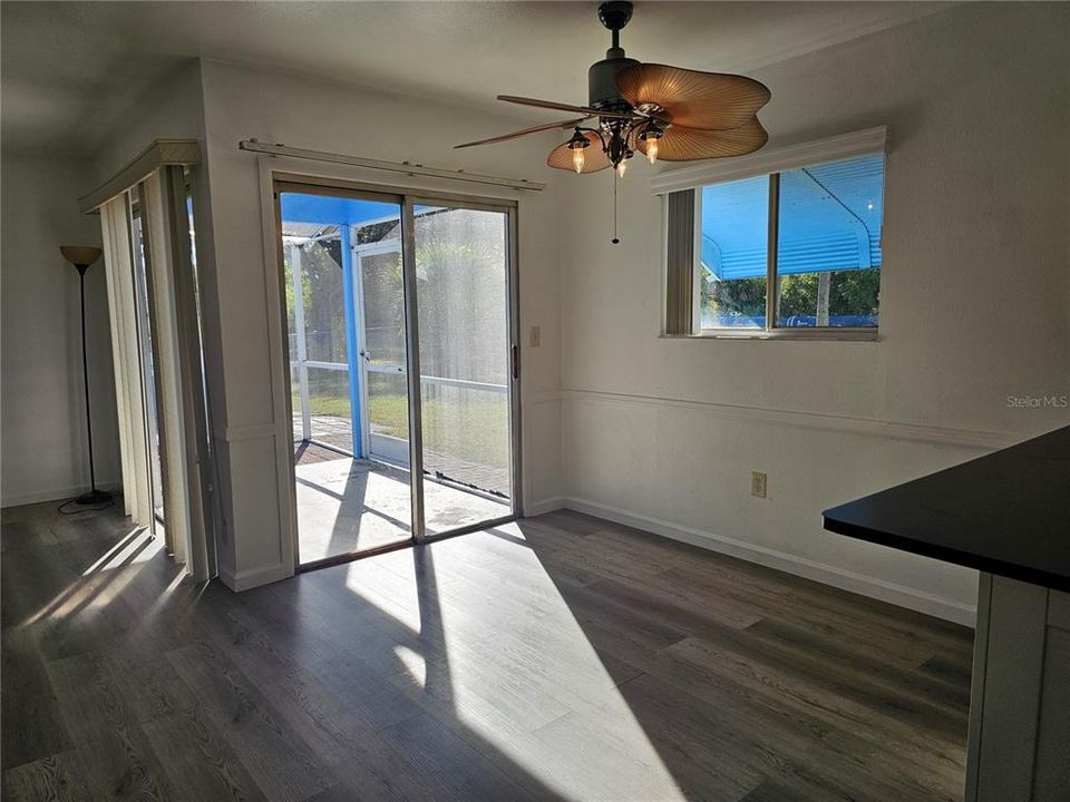 For Sale: $200,000 (3 beds, 2 baths, 1106 Square Feet)