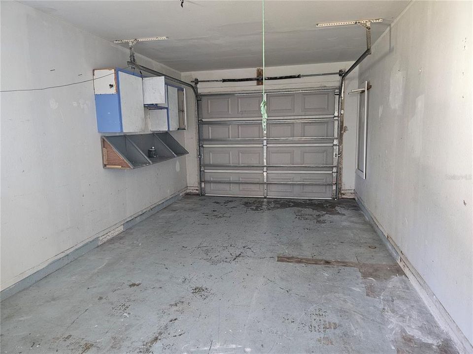 For Sale: $200,000 (3 beds, 2 baths, 1106 Square Feet)