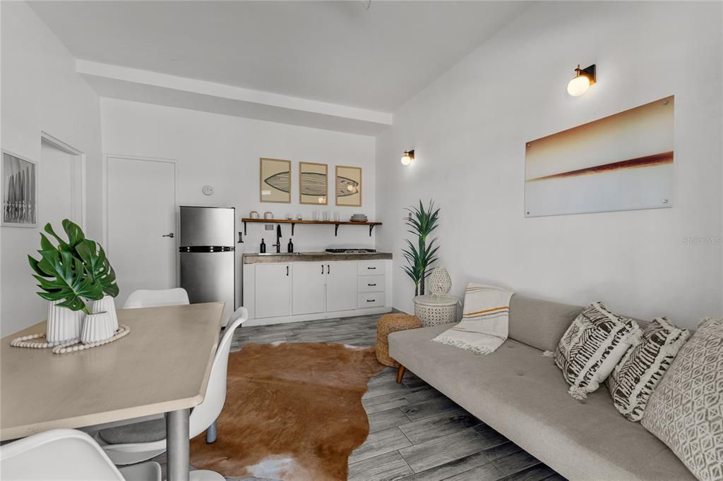 For Sale: $1,995,000 (15 beds, 9 baths, 4586 Square Feet)