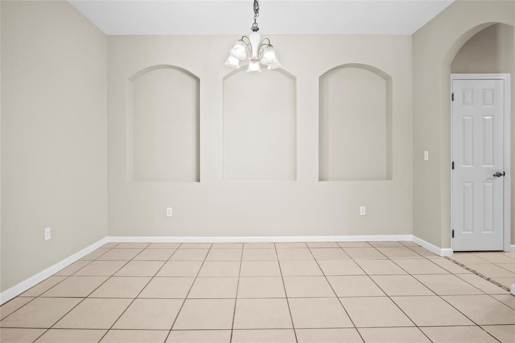 For Sale: $263,000 (3 beds, 2 baths, 1779 Square Feet)