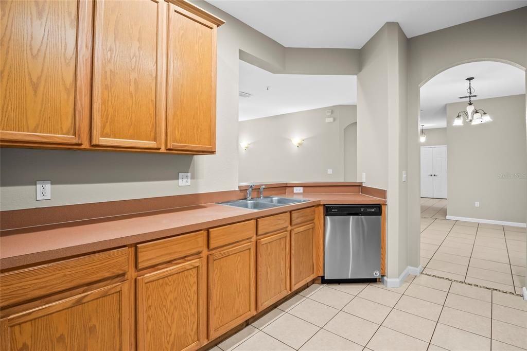 For Sale: $263,000 (3 beds, 2 baths, 1779 Square Feet)