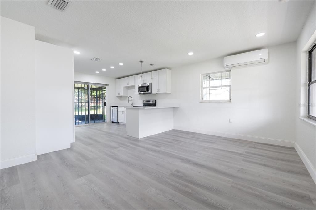 En Venta: $280,000 (4 camas, 1 baños, 960 Pies cuadrados)