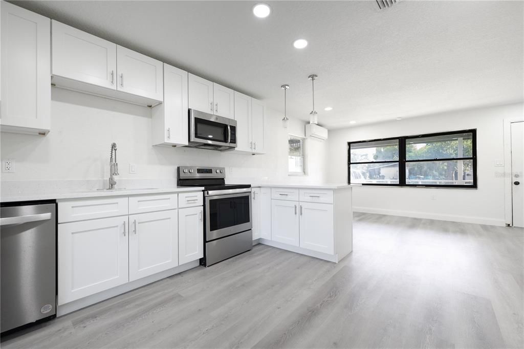 En Venta: $280,000 (4 camas, 1 baños, 960 Pies cuadrados)