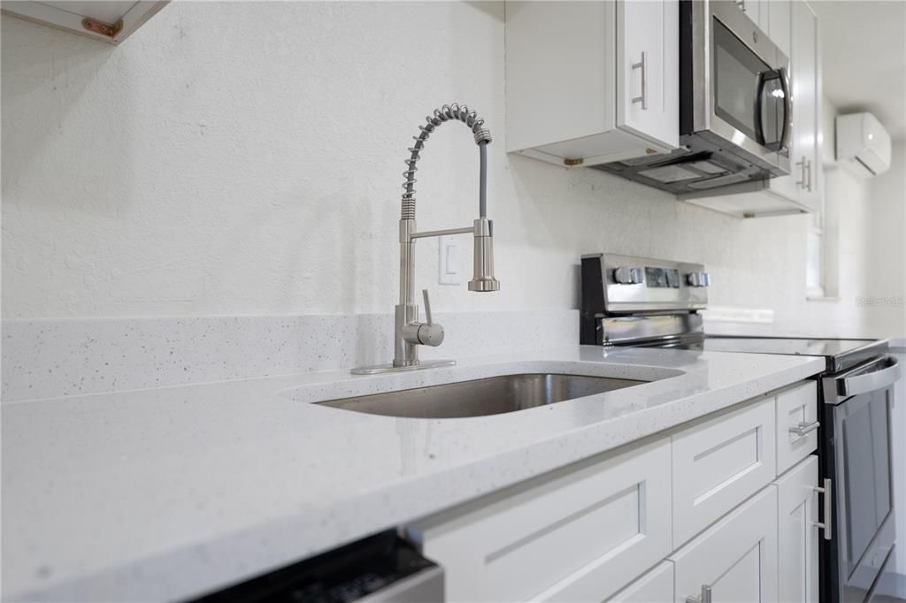 En Venta: $280,000 (4 camas, 1 baños, 960 Pies cuadrados)