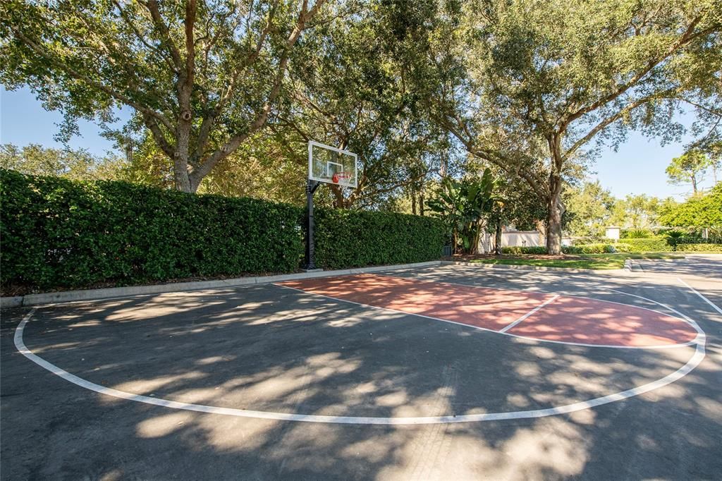 For Sale: $939,000 (3 beds, 3 baths, 2710 Square Feet)