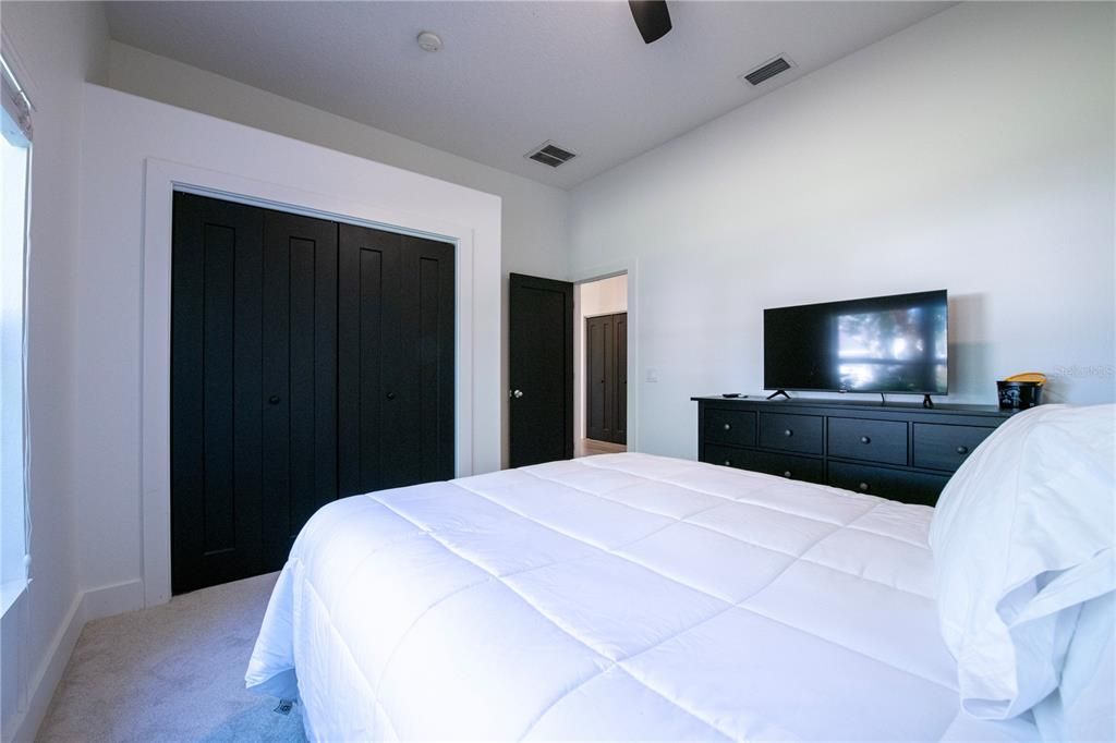 For Sale: $939,000 (3 beds, 3 baths, 2710 Square Feet)