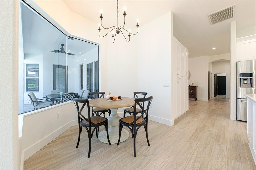 For Sale: $939,000 (3 beds, 3 baths, 2710 Square Feet)