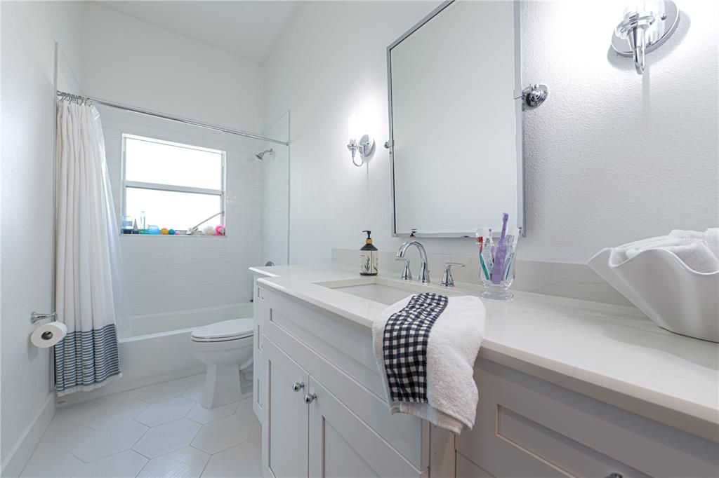 For Sale: $939,000 (3 beds, 3 baths, 2710 Square Feet)