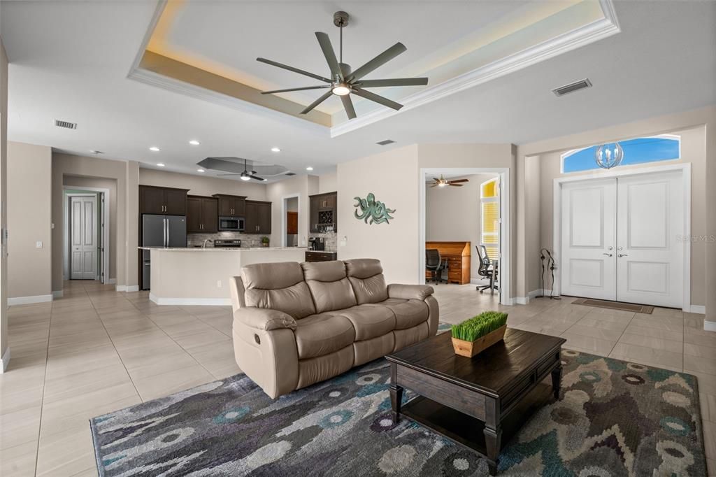 待售: $849,000 (4 贝兹, 2 浴室, 2279 平方英尺)