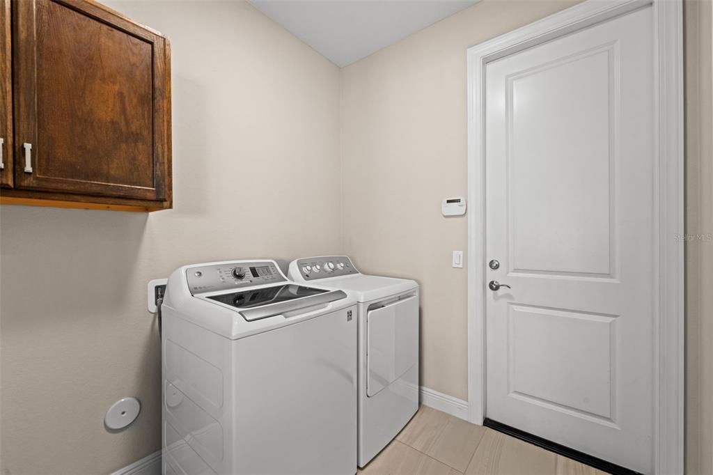 待售: $849,000 (4 贝兹, 2 浴室, 2279 平方英尺)