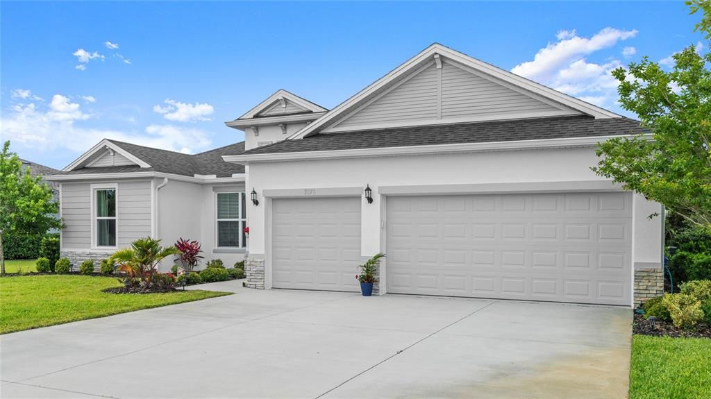 For Sale: $520,000 (4 beds, 3 baths, 2111 Square Feet)