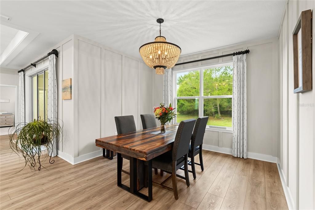 For Sale: $520,000 (4 beds, 3 baths, 2111 Square Feet)