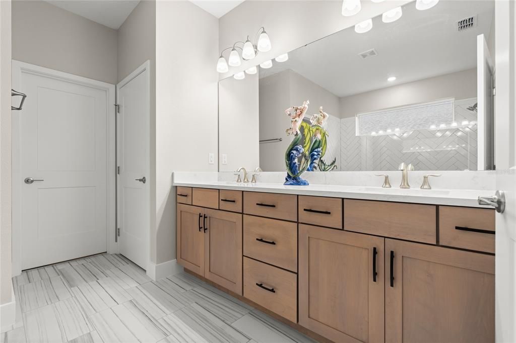 For Sale: $520,000 (4 beds, 3 baths, 2111 Square Feet)