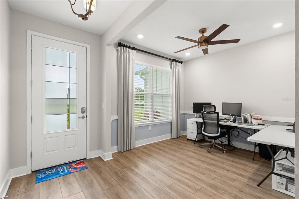 For Sale: $520,000 (4 beds, 3 baths, 2111 Square Feet)