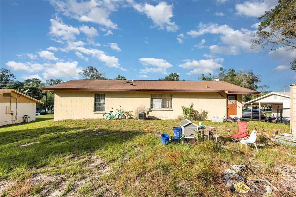 For Sale: $230,000 (3 beds, 1 baths, 1000 Square Feet)