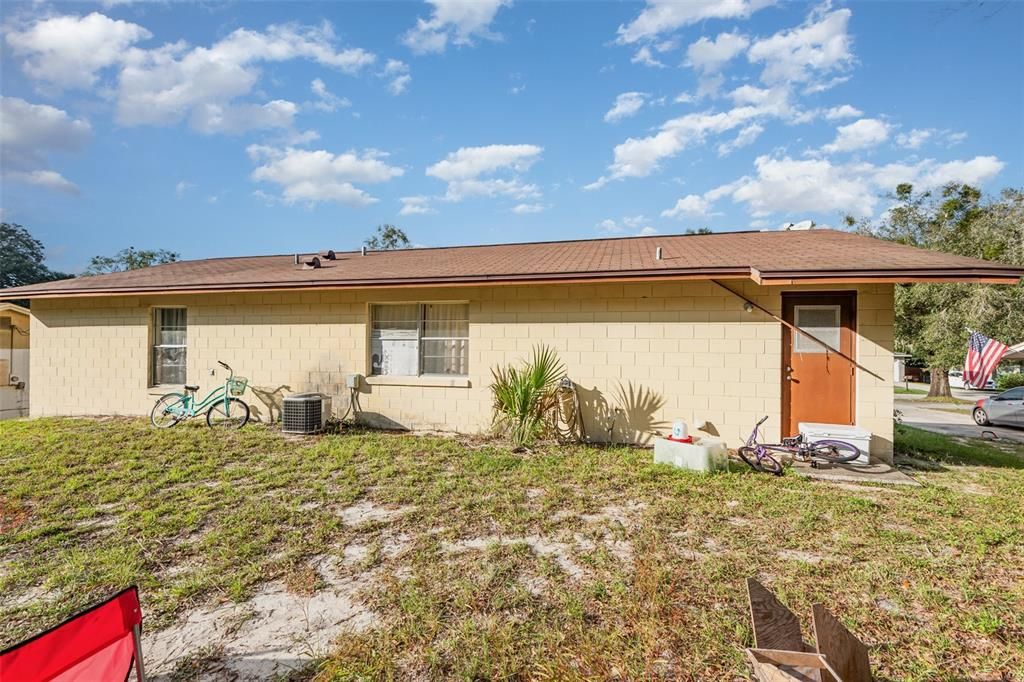 For Sale: $230,000 (3 beds, 1 baths, 1000 Square Feet)