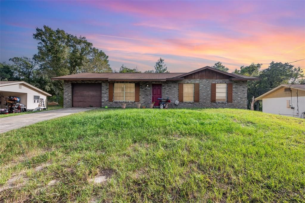 For Sale: $230,000 (3 beds, 1 baths, 1000 Square Feet)