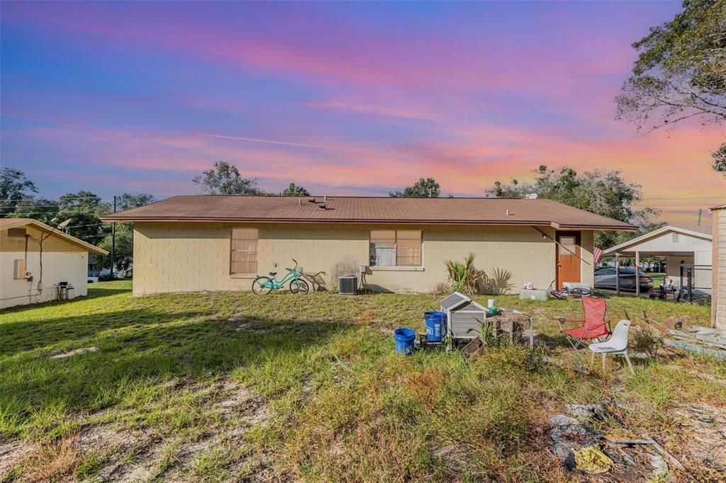 For Sale: $230,000 (3 beds, 1 baths, 1000 Square Feet)