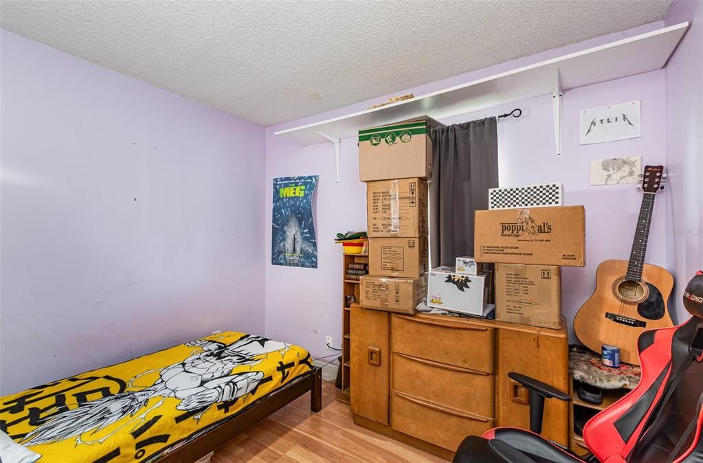 For Sale: $230,000 (3 beds, 1 baths, 1000 Square Feet)