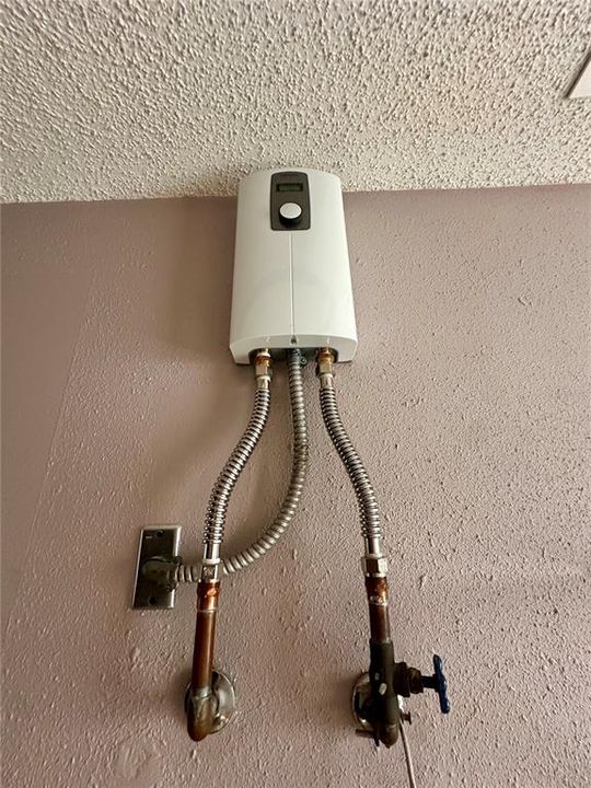 待售: $299,000 (3 贝兹, 2 浴室, 1216 平方英尺)