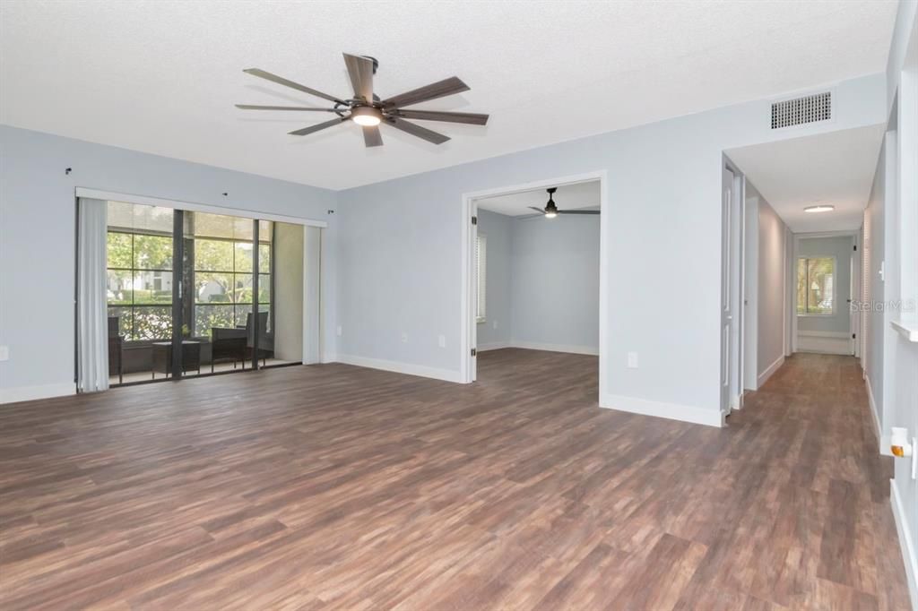 Active With Contract: $225,000 (3 beds, 2 baths, 1396 Square Feet)