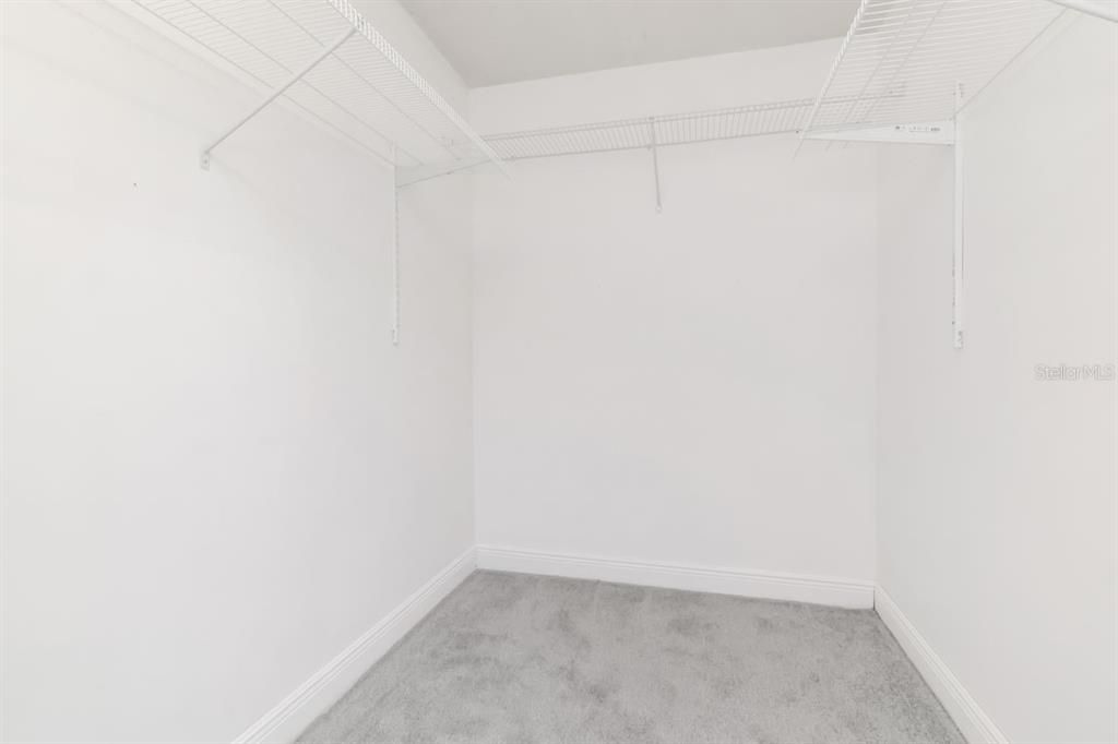 Active With Contract: $225,000 (3 beds, 2 baths, 1396 Square Feet)