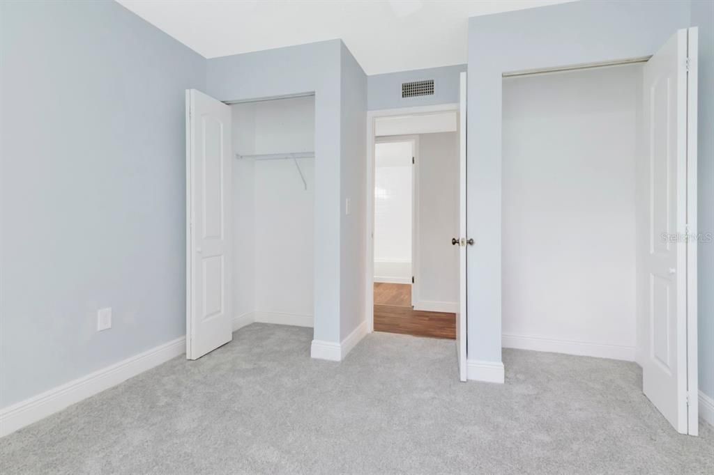 Active With Contract: $225,000 (3 beds, 2 baths, 1396 Square Feet)