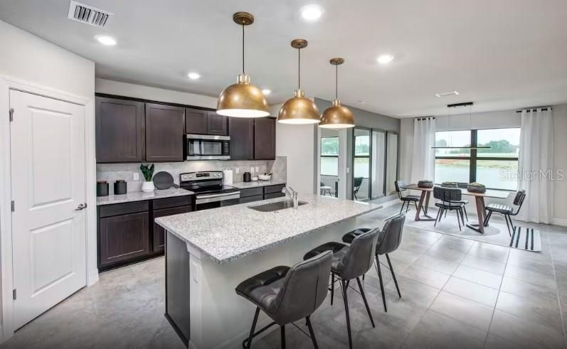 待售: $428,095 (3 贝兹, 2 浴室, 1662 平方英尺)