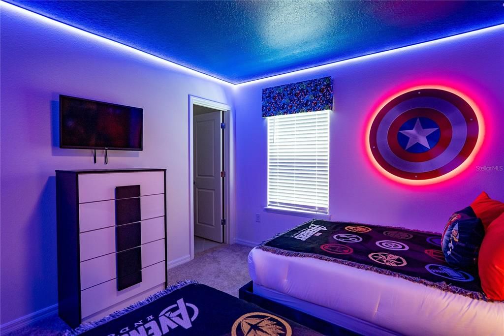 For Sale: $789,000 (5 beds, 5 baths, 2605 Square Feet)