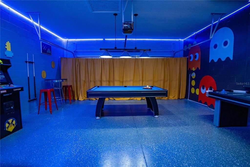 For Sale: $789,000 (5 beds, 5 baths, 2605 Square Feet)