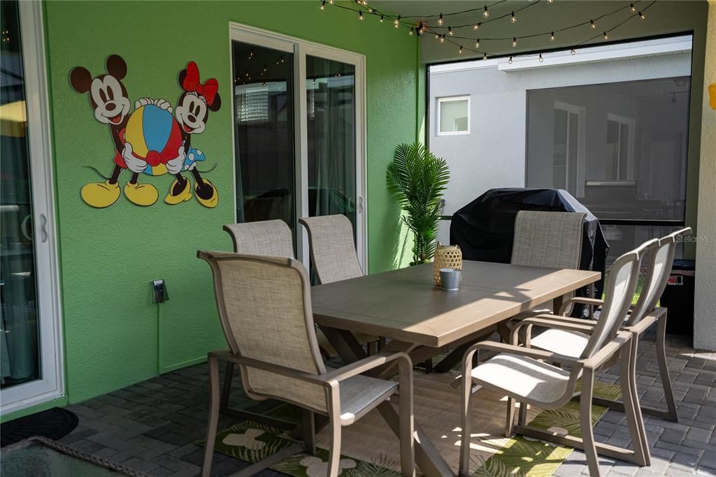 For Sale: $789,000 (5 beds, 5 baths, 2605 Square Feet)